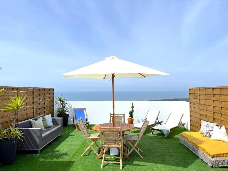 Nazare Boutique W Sea View And Private Rooftop Terace ภายนอก รูปภาพ